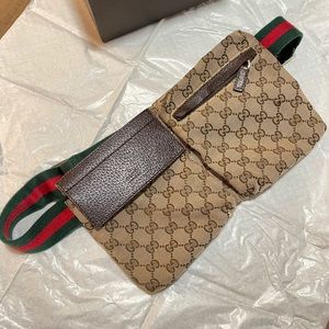 Authentic GUCCI FANNY PACK